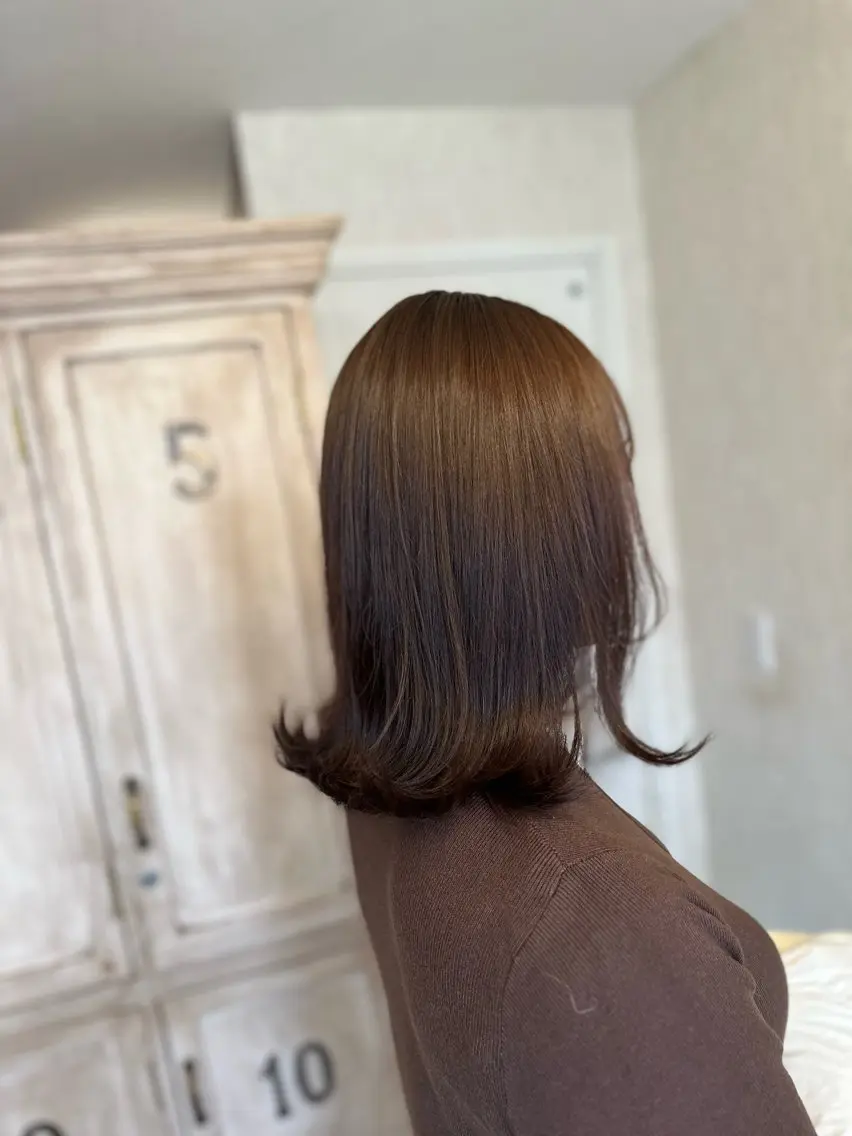 ミディアム カラー 西安 優香のヘアスタイル