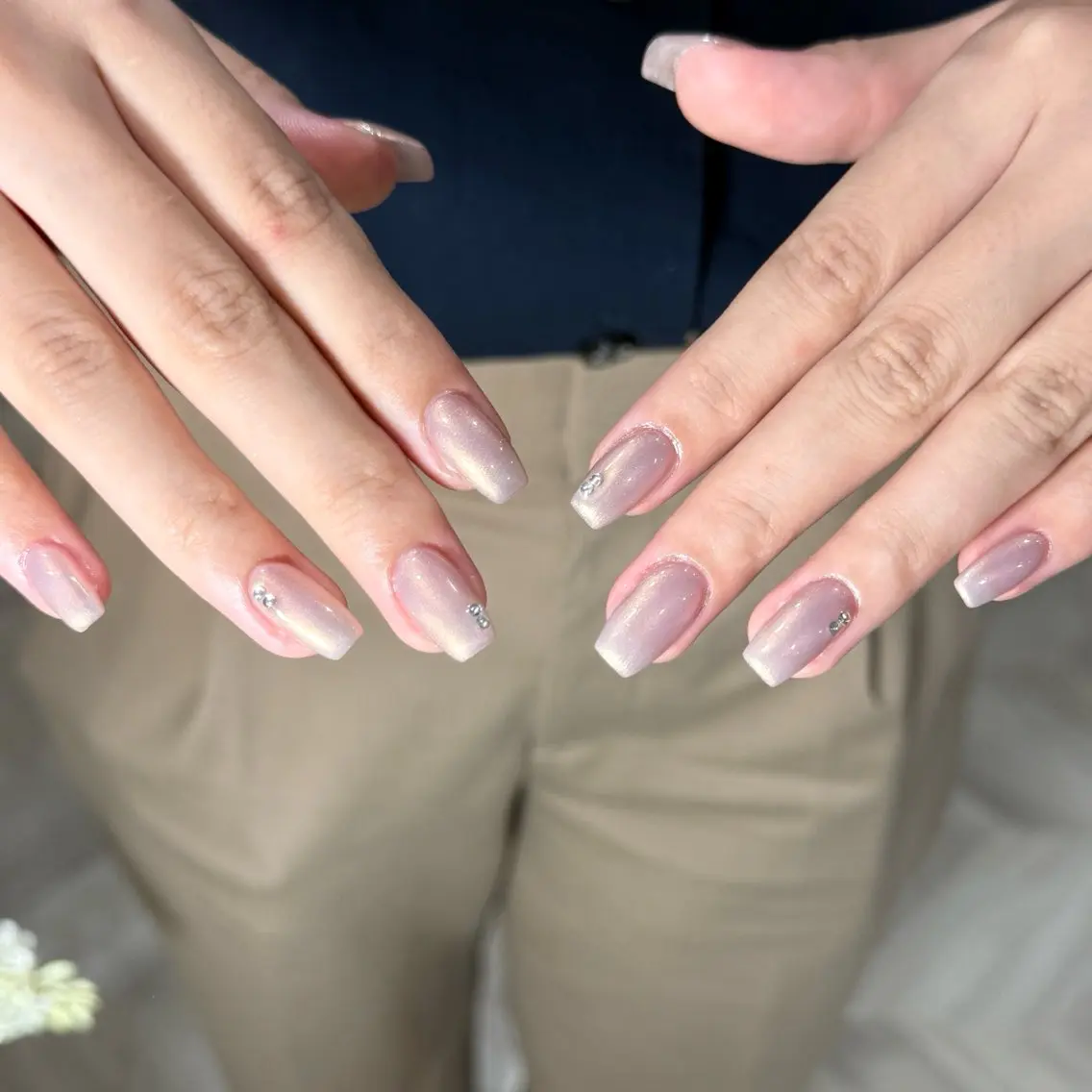 ネイル ストーンネイル Tagi Nail 銀座店のネイルデザイン
