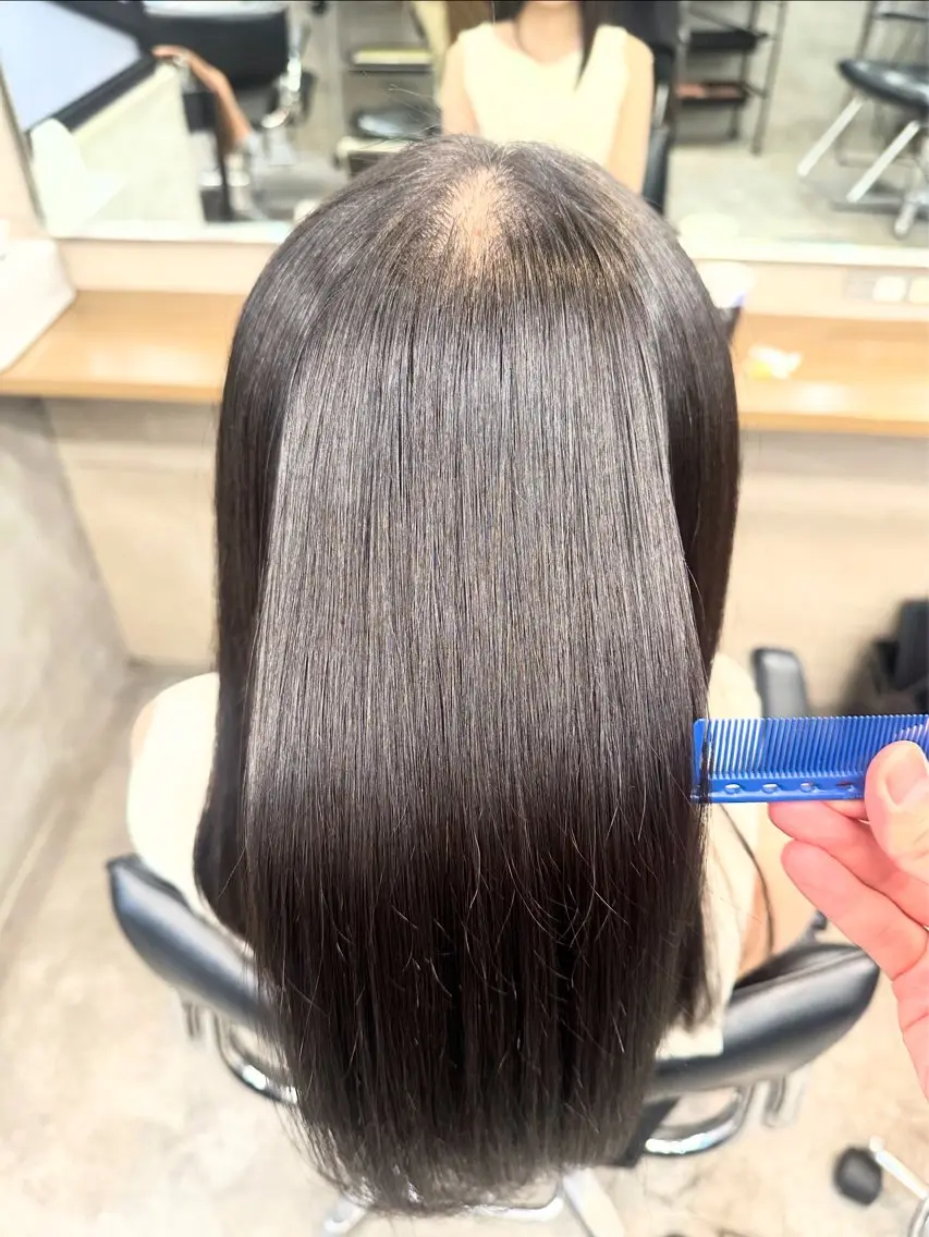 セミロング カット 縮毛矯正 トリートメント 鈴木 涼太のヘアスタイル