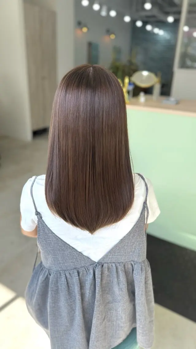 セミロング カラー ベージュカラー ブリーチ ブリーチなしカラー Angelica Hinaのヘアスタイル