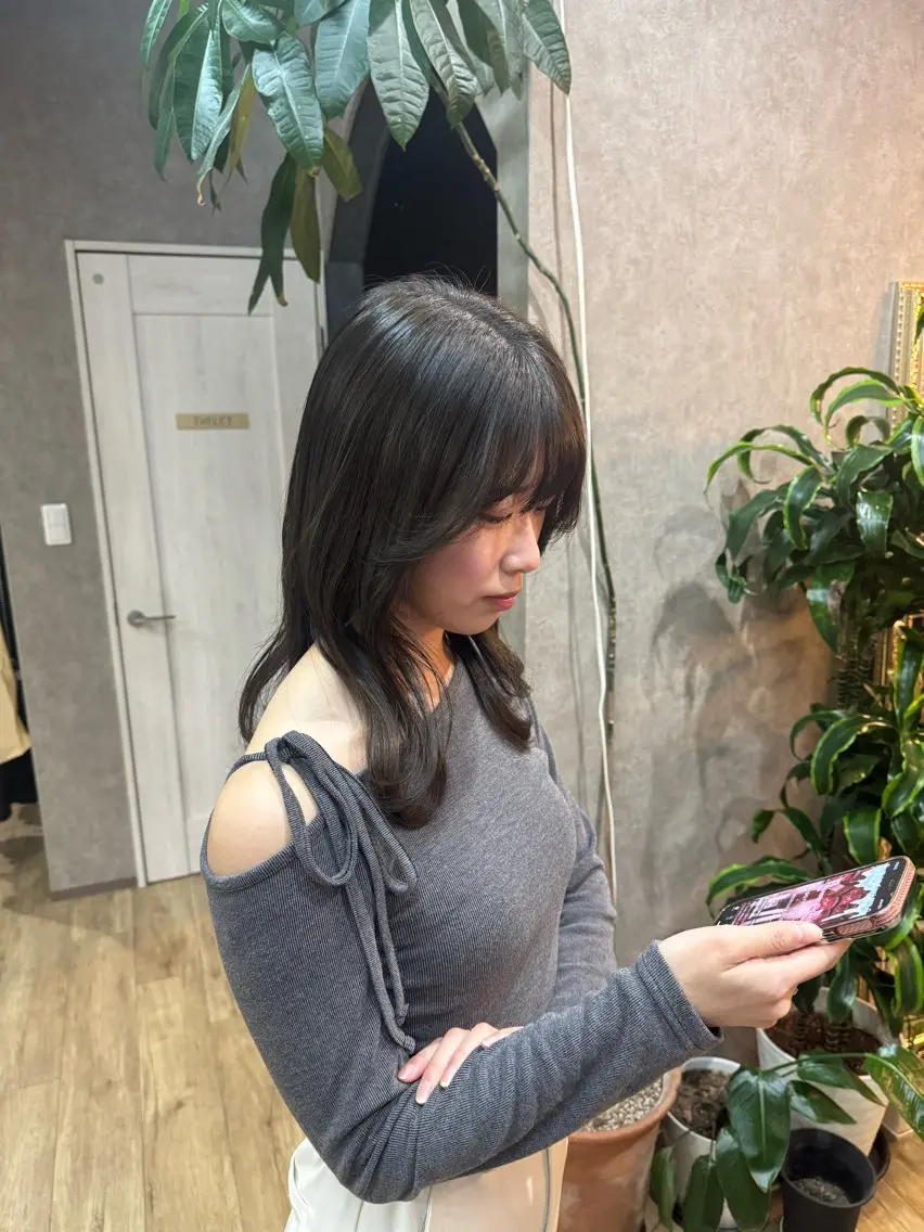 ミディアム . みおのヘアスタイル