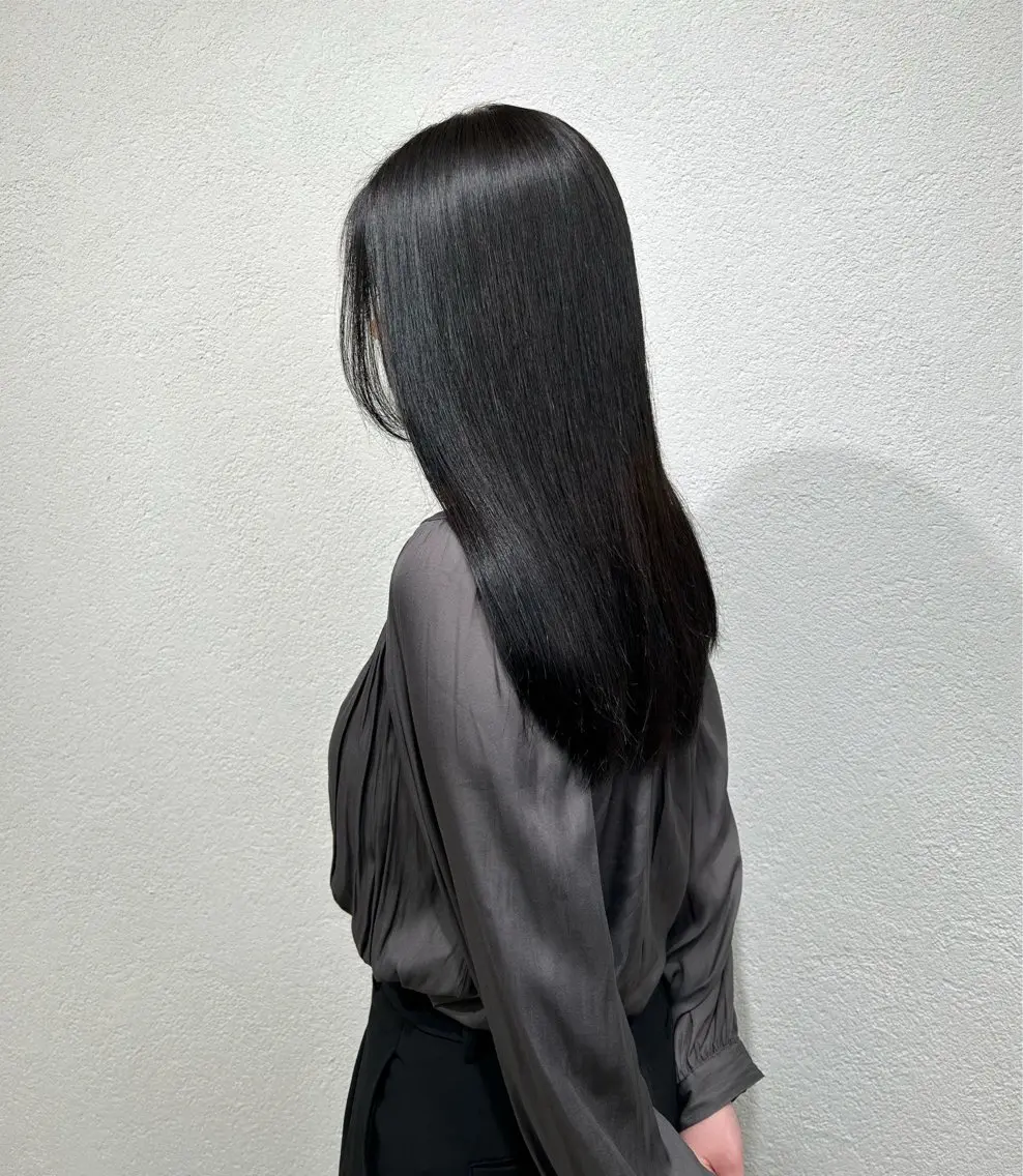 ブリーチなしWカラー+シャンプーブロー(ケアトリートメント込)の写真