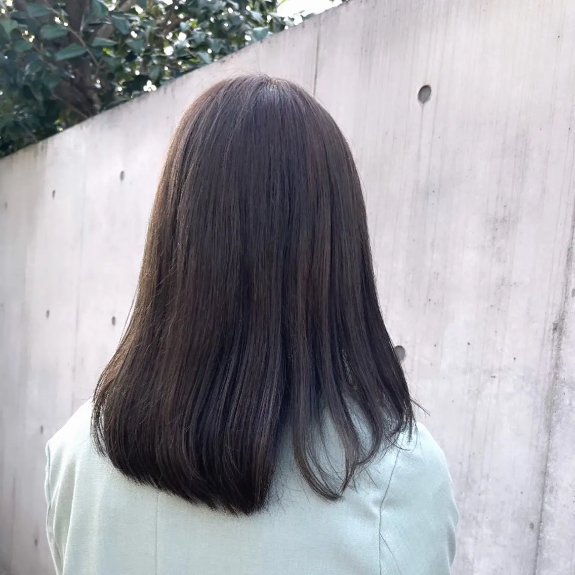 ミディアム カラー ブラウンカラー 透明感カラー グレージュ オリーブブラウン オリーブグレージュ ヘアカラー トリートメント ヘッドスパ ヘアセット カジュアルを女っぽく 𝗮𝘆𝗮𝗰𝗼のヘアスタイル