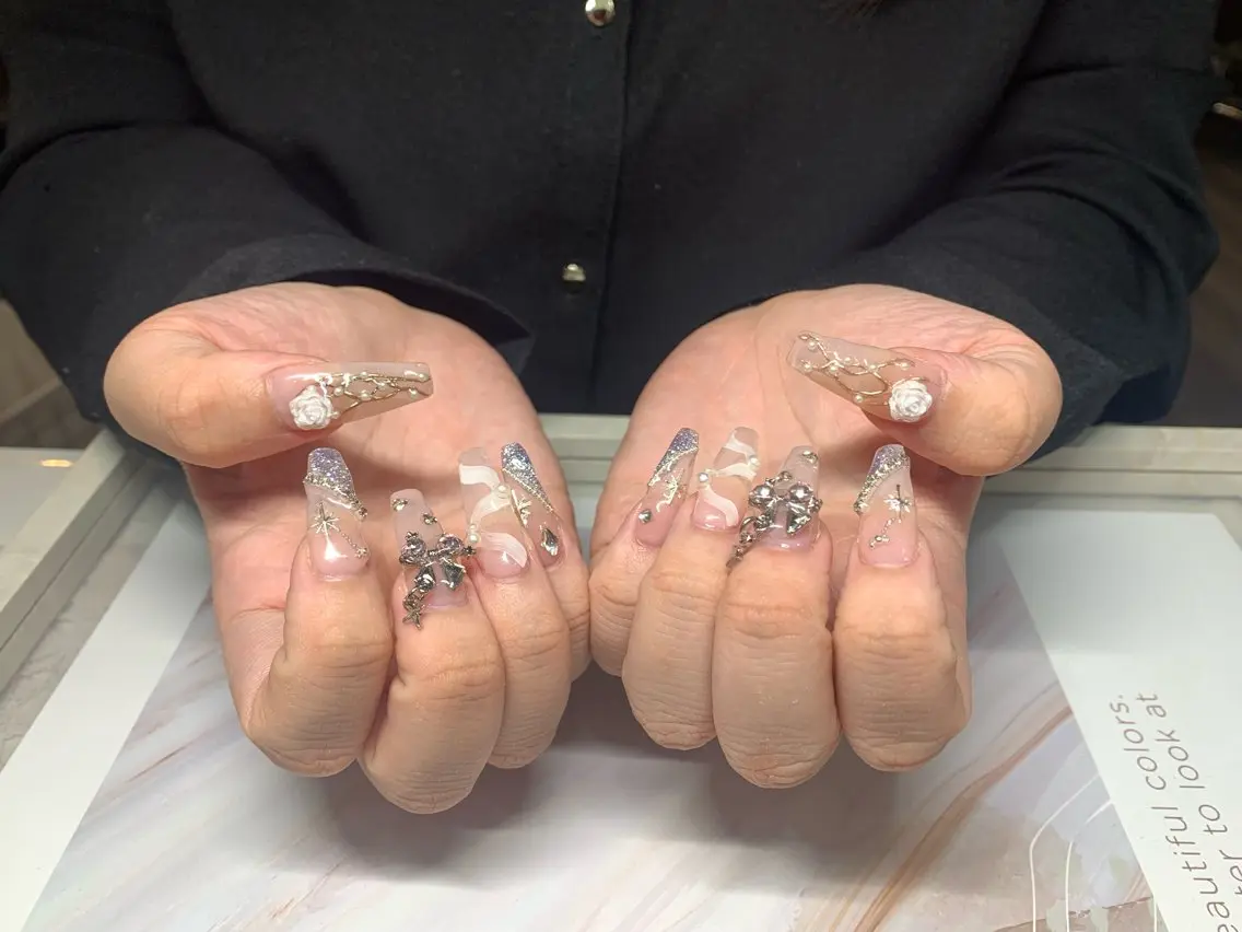 ネイル アートネイル フレンチネイル ジェルネイル 韓国ネイル マグネットネイル akina nailsのネイルデザイン