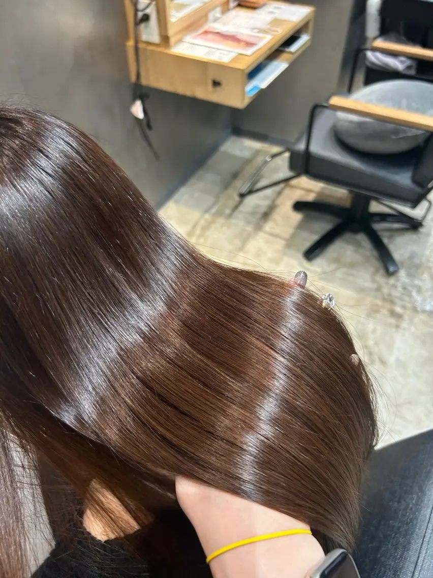ロング 縮毛矯正 椋 愛穂のヘアスタイル