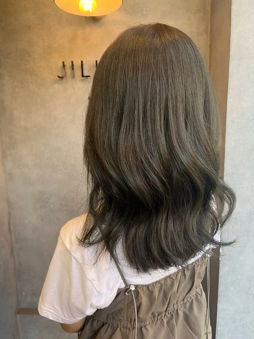 カラーリングワンカラー+スタイルチェンジカット💇♀️ (暖色/寒色)の写真