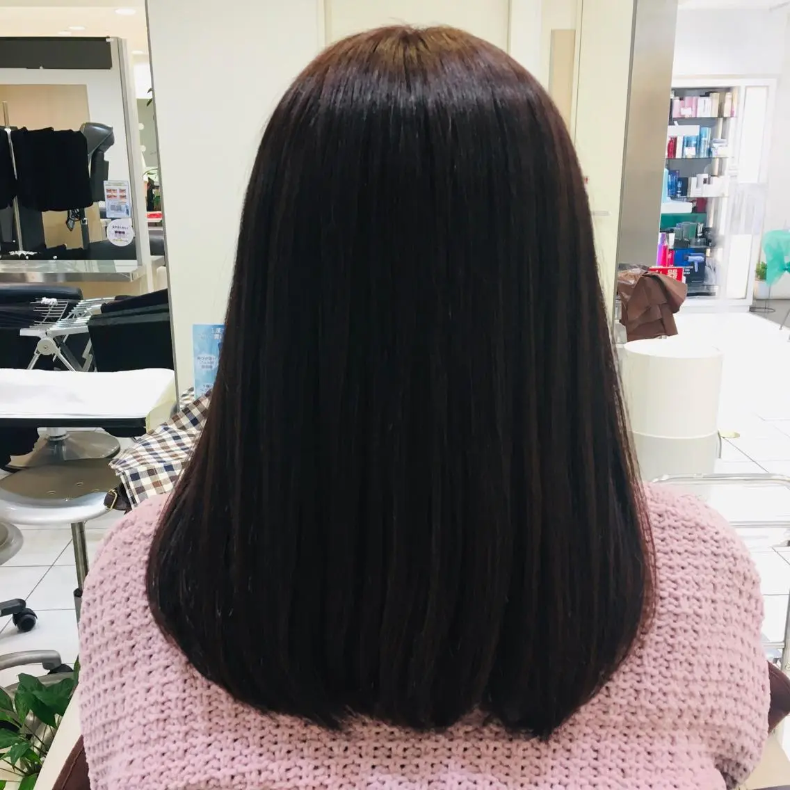 セミロング 宮寺 希実のヘアスタイル