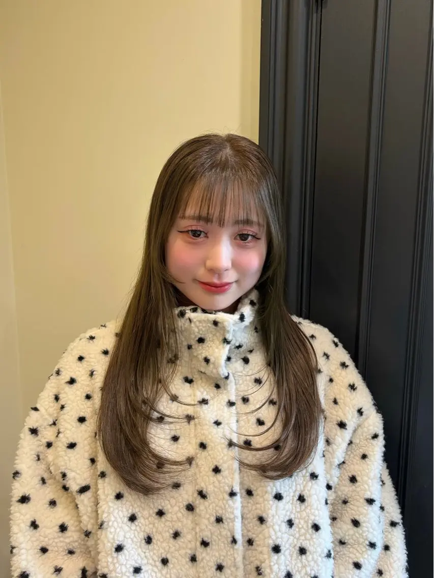 ロング カラー ヘアカラー しおり🍬 KOKORO🤍のヘアスタイル