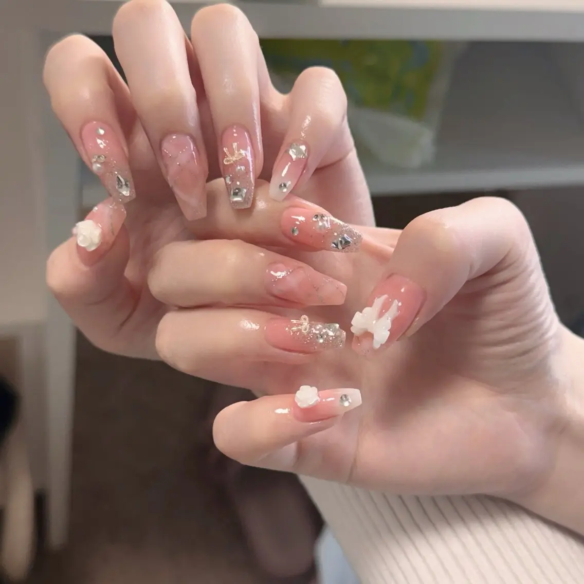 ネイル チークネイル フレンチネイル グラデーション 韓国ネイル マグネットネイル ハンドネイル Hana Nailのネイルデザイン