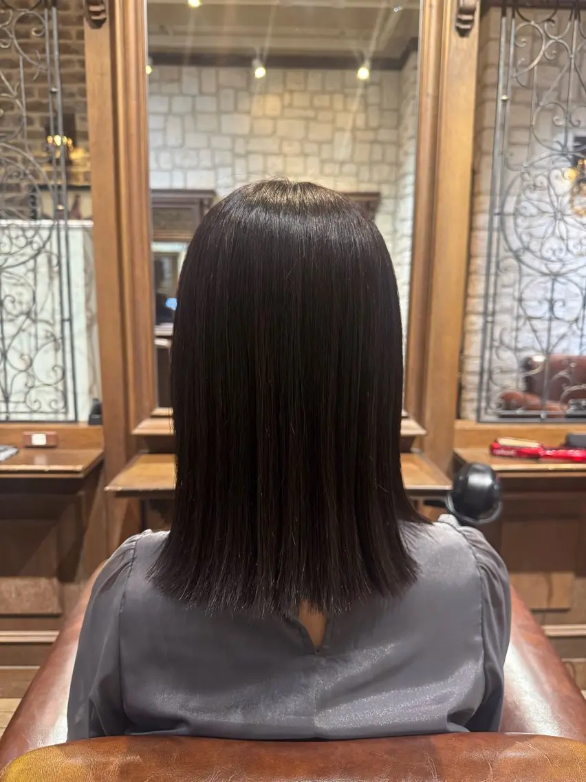 セミロング Y U K Iのヘアスタイル