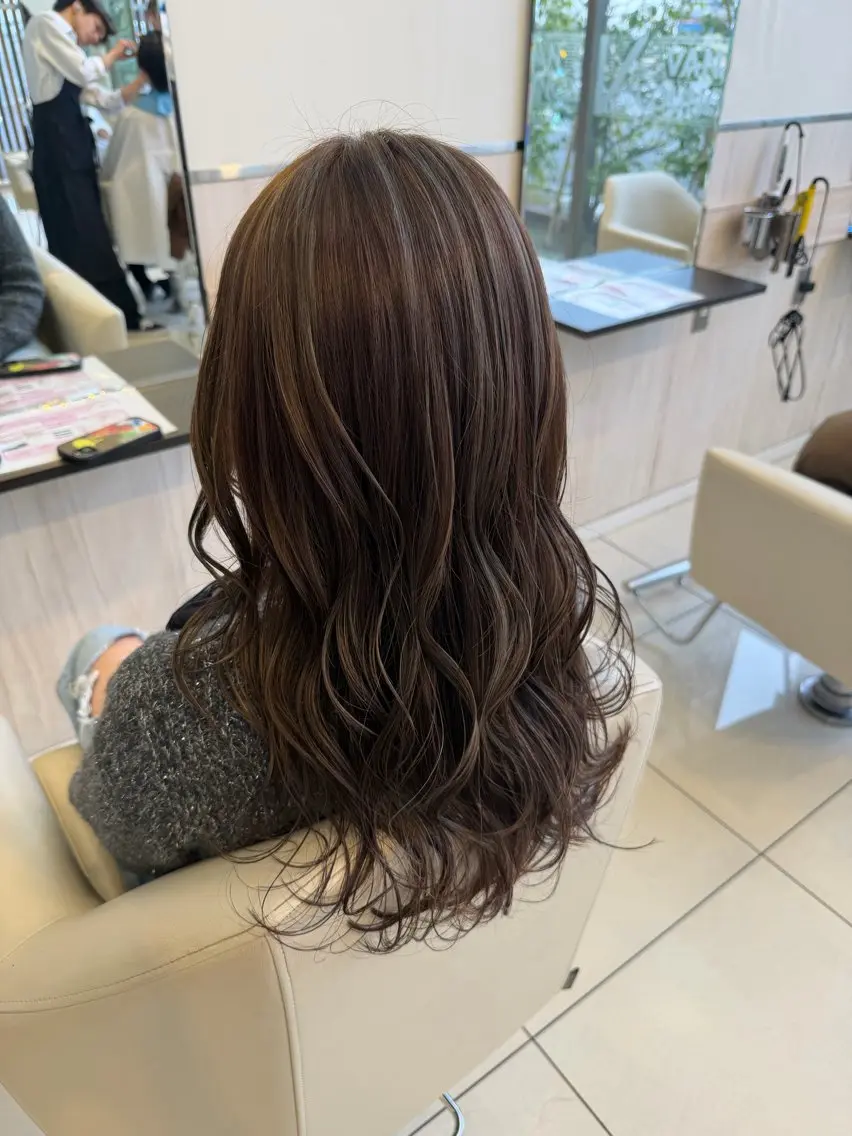 カラー 柳井 ひとみのヘアスタイル