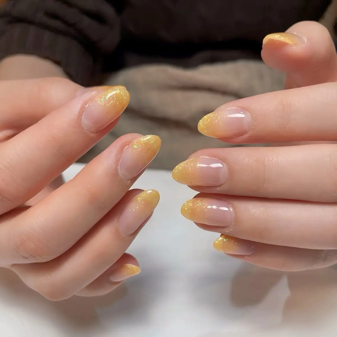ネイル グラデーション ラメ(グリッター) ラメグラデーション ワンカラーネイル シンプルネイル ハンドネイル MARU NAIL Izumiのネイルデザイン