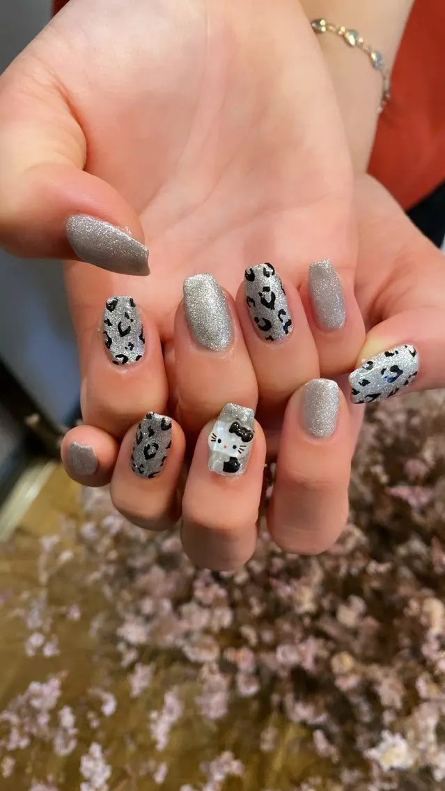 ネイル crystal ⭐︎ colorのネイルデザイン