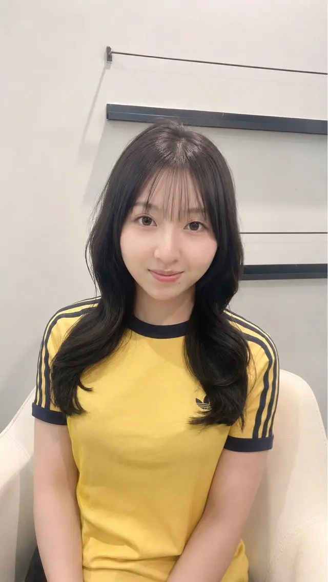 ロング くびれヘア レイヤーカット マツエク💛まつパ レイヤー♡ゆきの♡のヘアスタイル