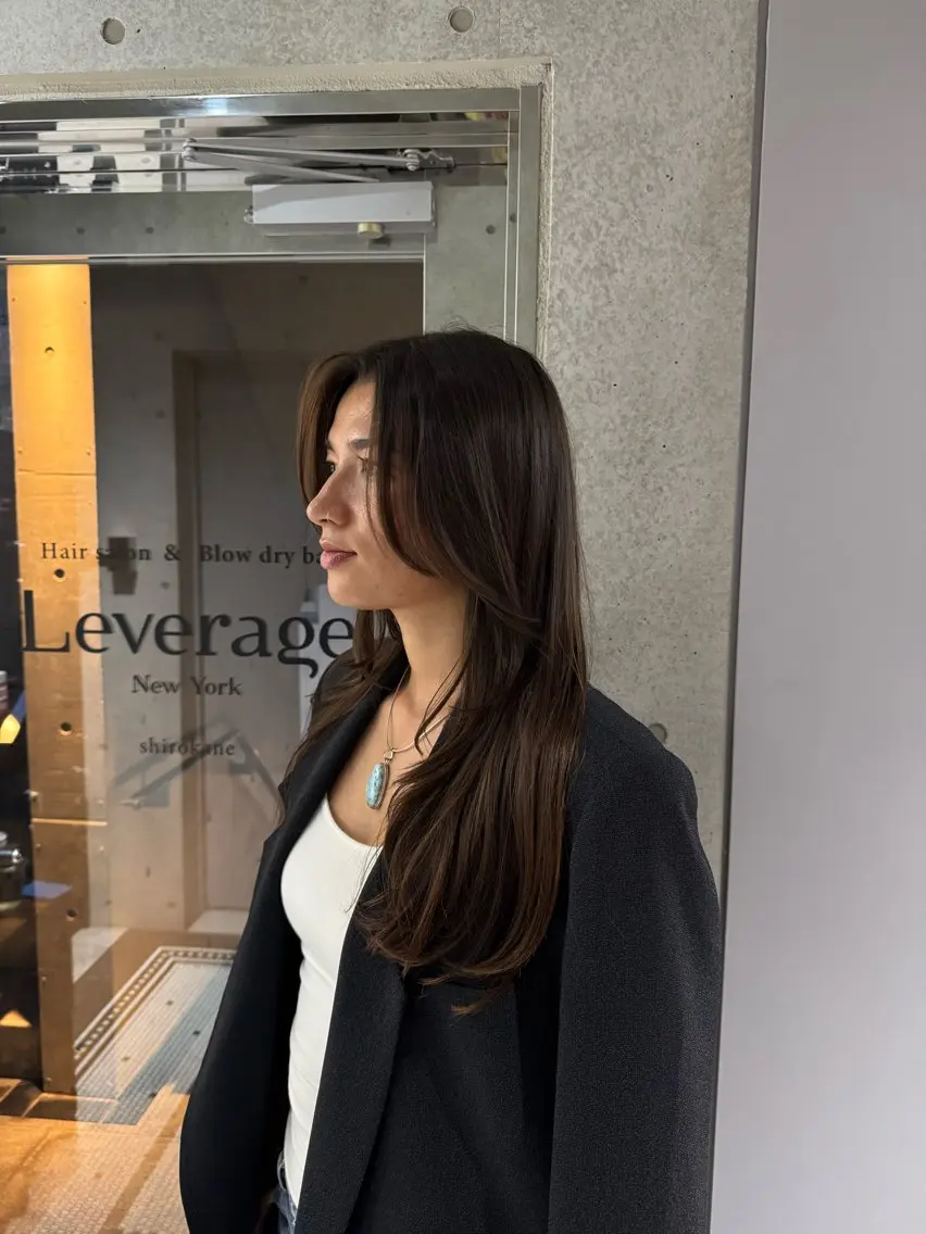 ロング レイヤーカット TOKUYAMA AYANOのヘアスタイル