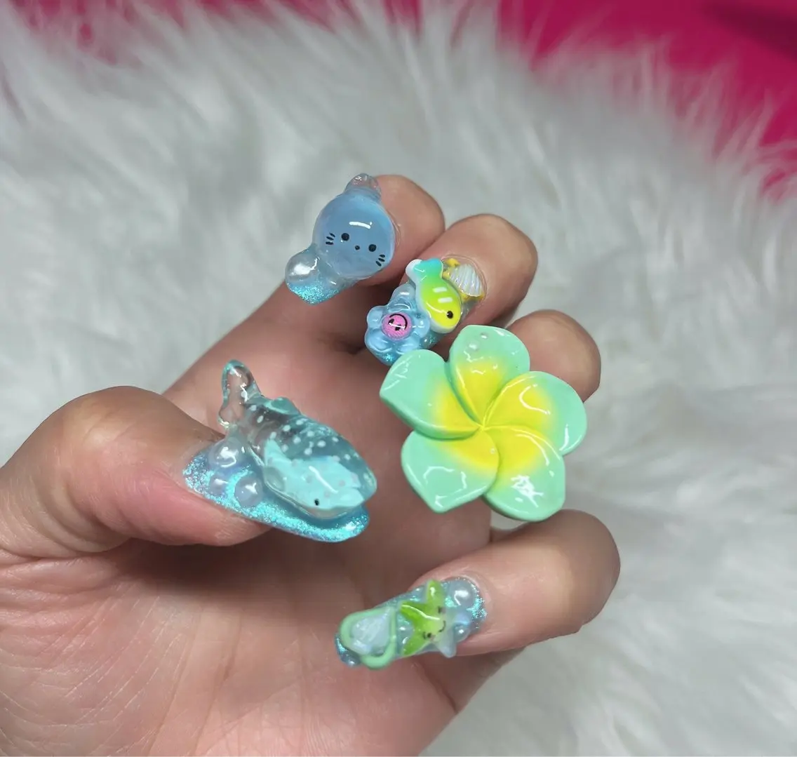 ネイル ハンドネイル YOLO NAILのネイルデザイン