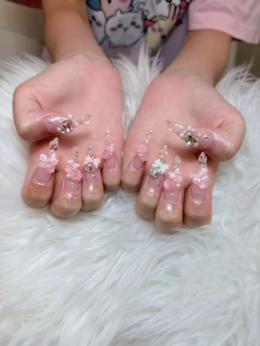 ネイル ハンドネイル ハンドケア Anh Nail 歌舞伎町のネイルデザイン