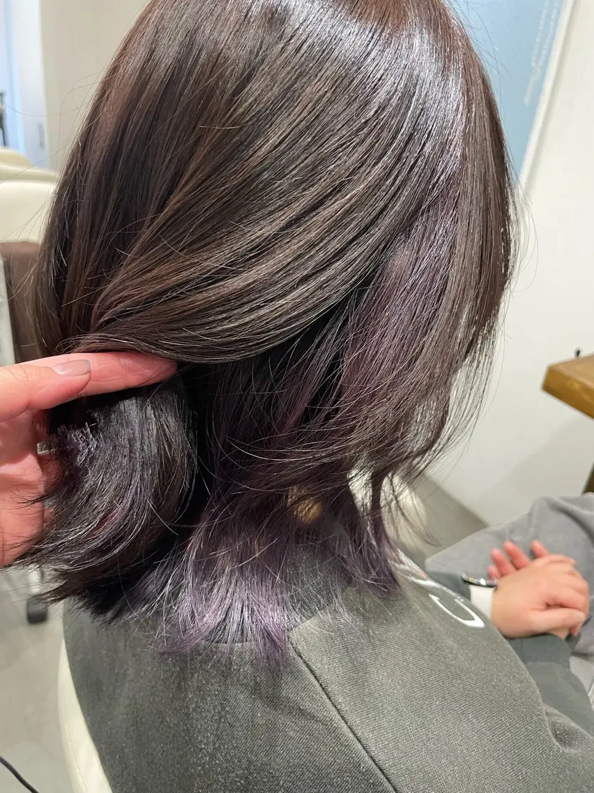 ミディアム カラー ヘアアレンジ ブラウンカラー インナーカラー パープルカラー 🎨 SHIORI🥀のヘアスタイル
