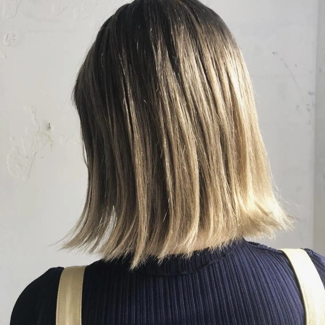 ミディアム ショート・ボブ ・ウルフ✂︎IMAIのヘアスタイル
