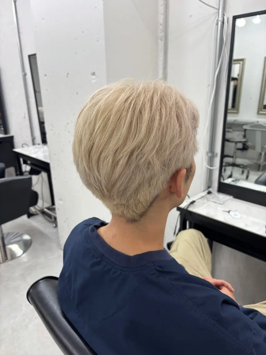 ショート カラー ヘアカラー ブリーチ/エクステ モデル募集中🖤のヘアスタイル