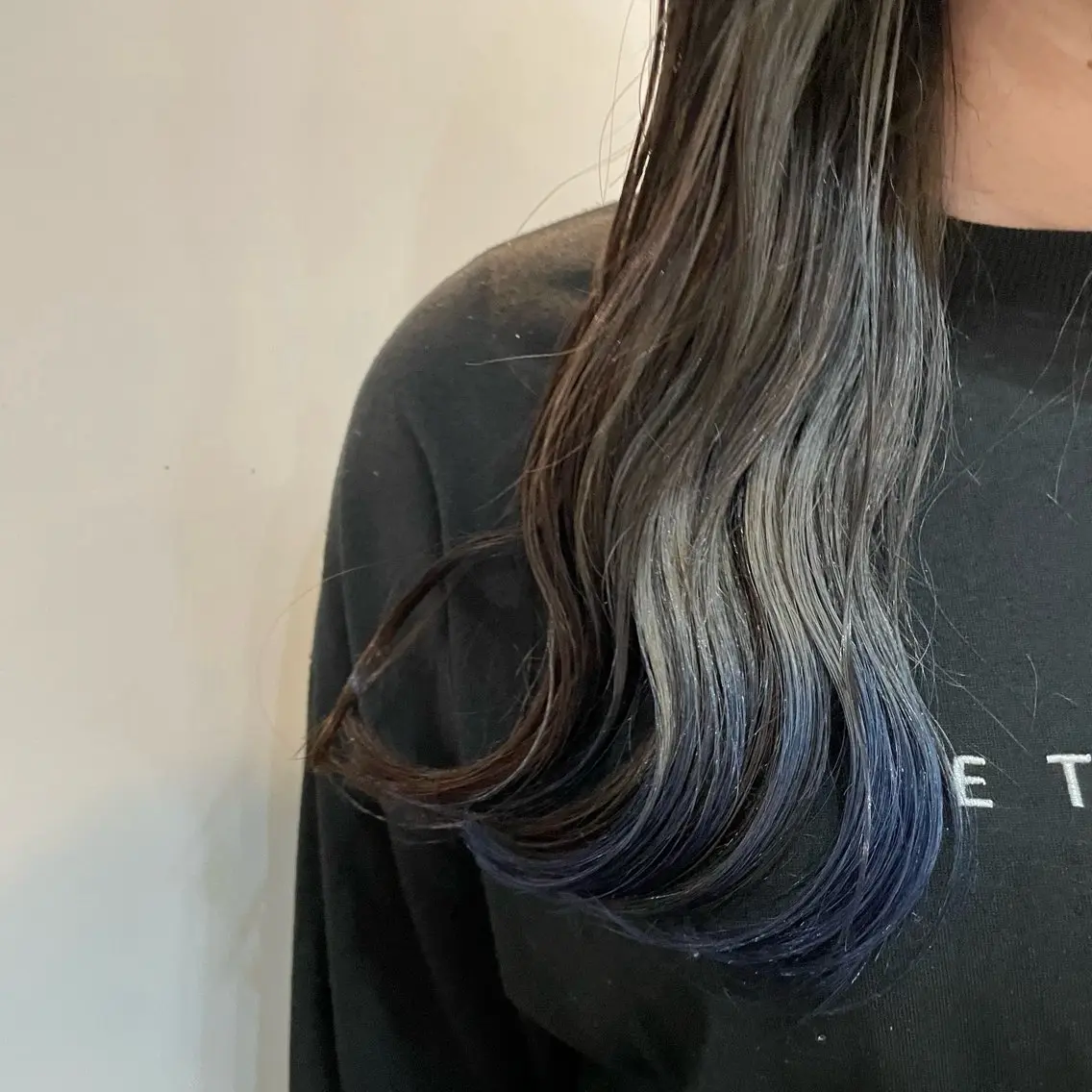 ミディアム カラー 中村 帆花のヘアスタイル