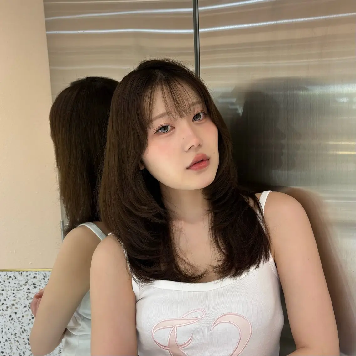 ミディアム ミディアムレイヤー レイヤーカット カット ヘアカラー 新宿/ローレイヤー/ kurea🎀のヘアスタイル