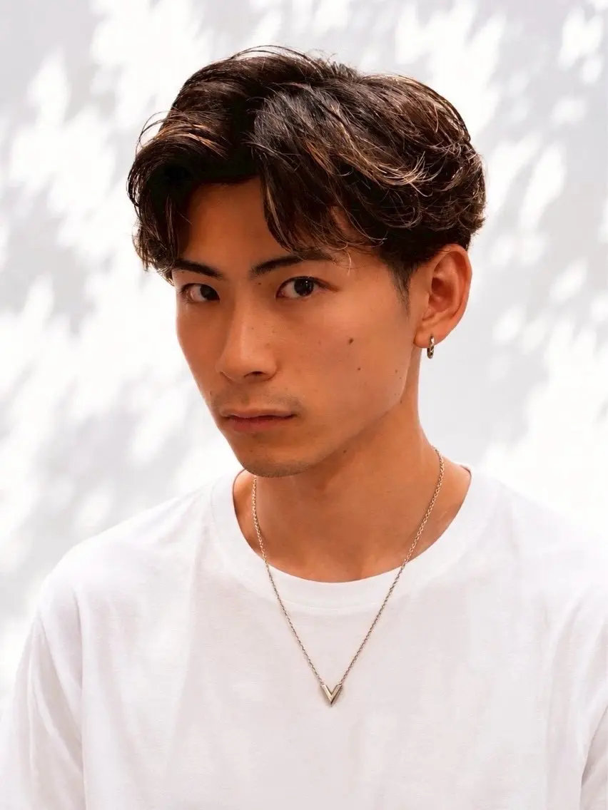 ミディアム カラー パーマ ヘアアレンジ メンズ 古谷 崇人のヘアスタイル