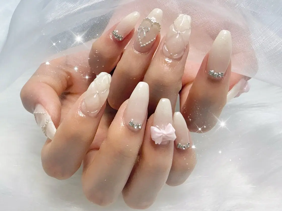 ロング ハンドネイル Lili Nail Studio西荻窪店のネイルデザイン