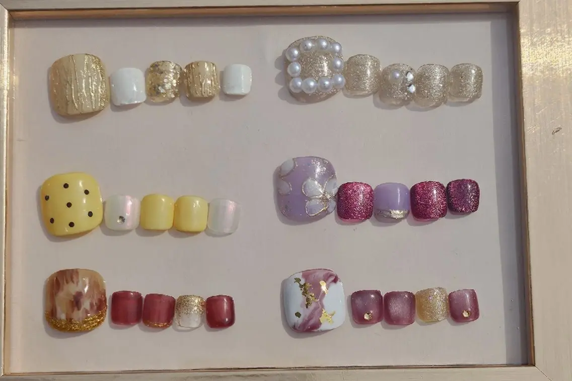 ネイル フットネイル フットネイル NailSalon LuireYUUNAのネイルデザイン
