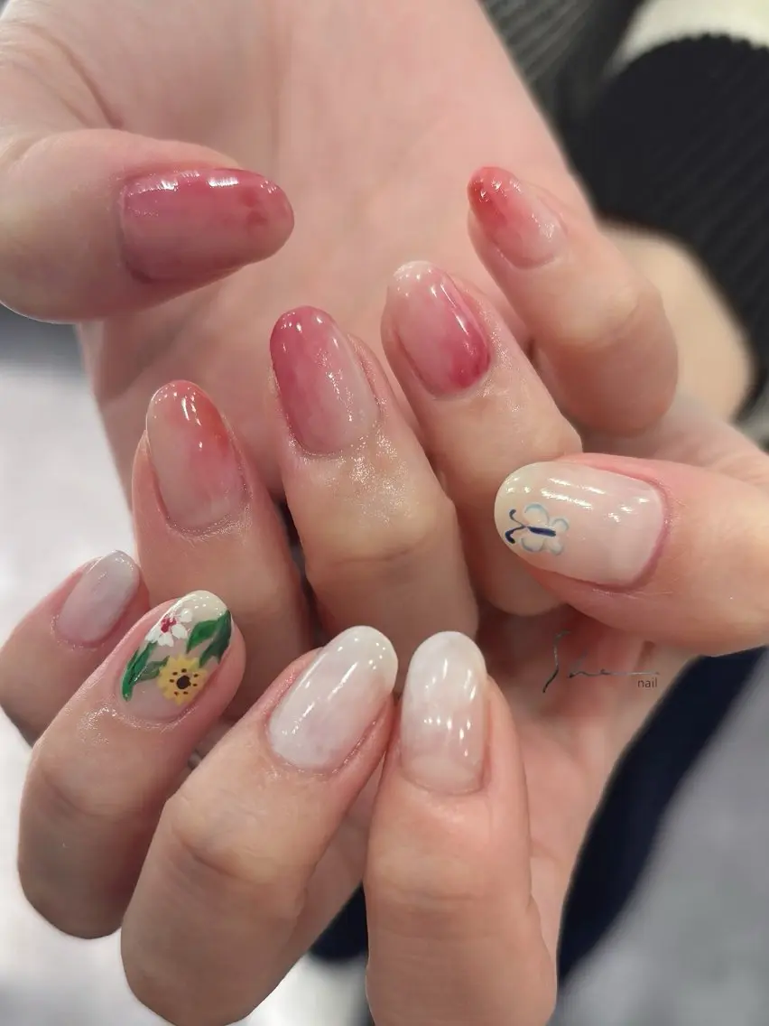 ネイル フラワーネイル ニュアンスネイル ハンドネイル SHE adusaのネイルデザイン