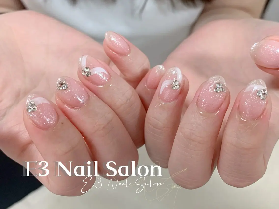 ネイル アニマル柄 オーロラネイル べっ甲ネイル ボルドー ブラウン ハンドネイル E3 Nail Salonのネイルデザイン