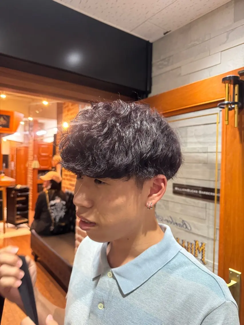 ショート カラー 網代 日美樹のヘアスタイル