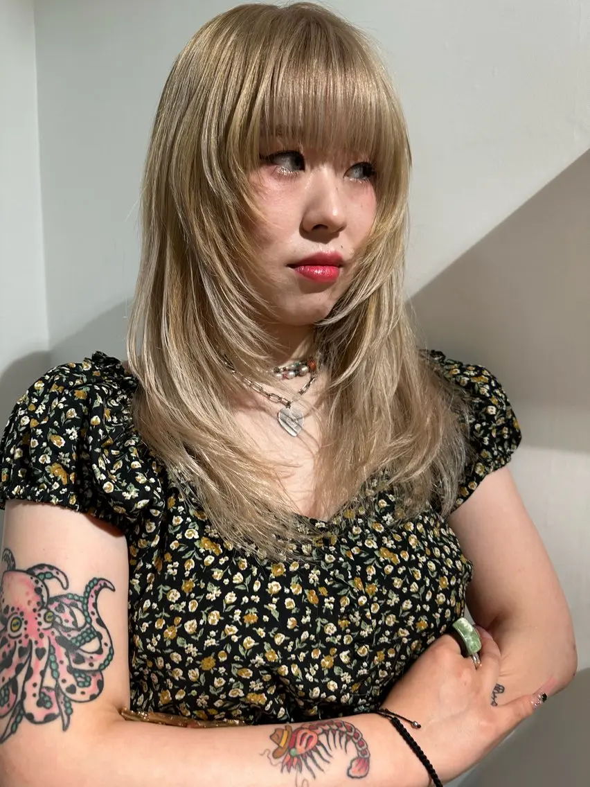 セミロング カラー カット ヘアカラー 🎀オイダイラ モモカ🎀のヘアスタイル