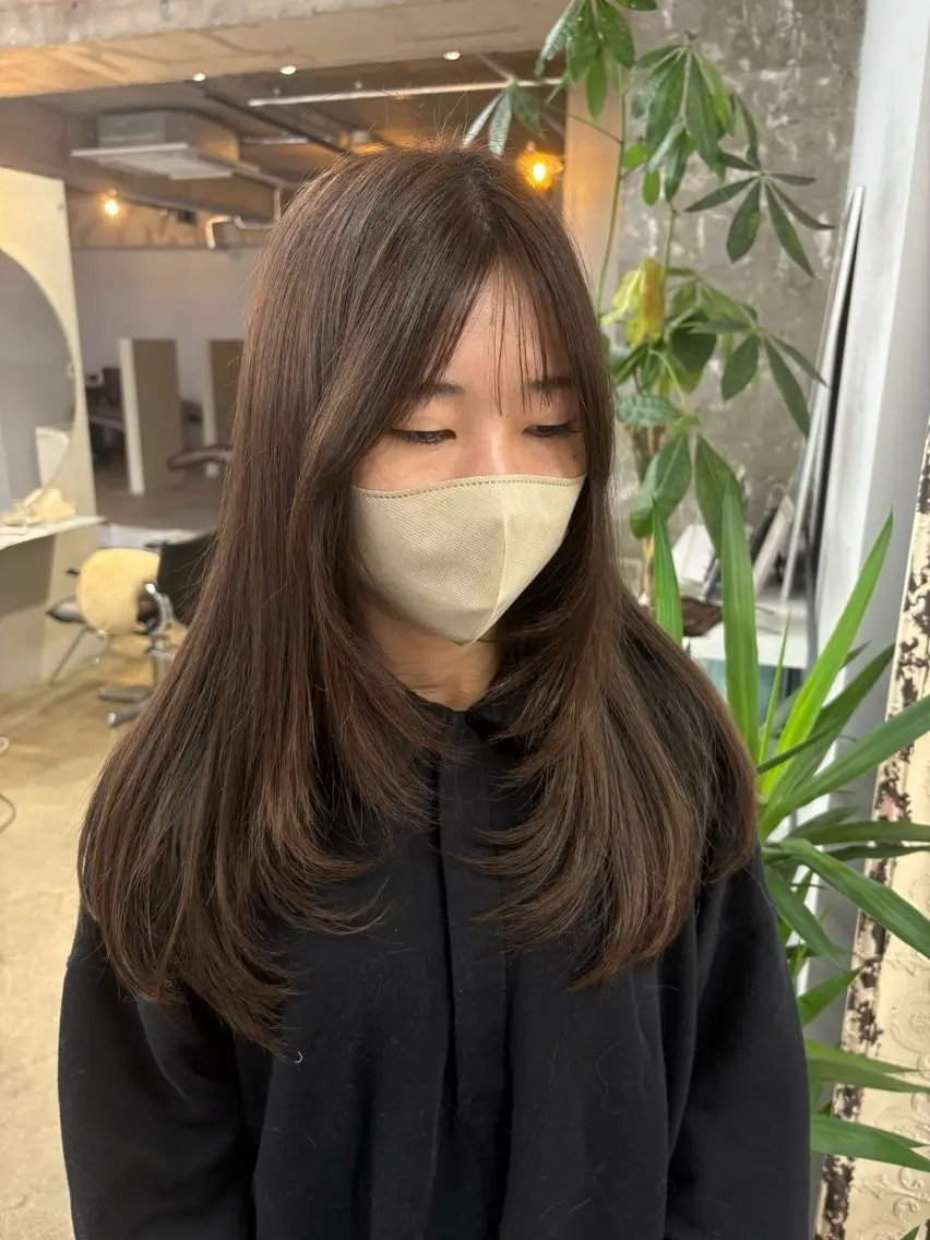 ロング レイヤーカット ニシタニ コハルのヘアスタイル