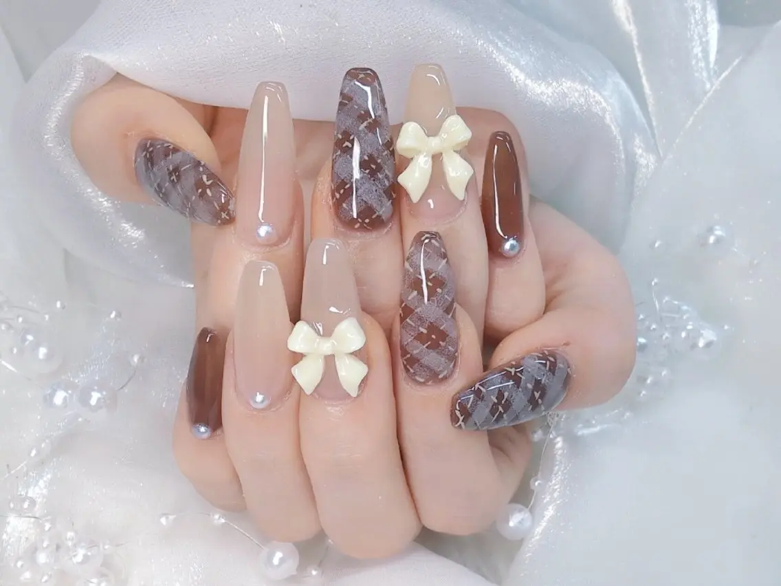 ネイル 長さ出し フラッシュネイル ジェルネイル ガーリー 持ち込み Chouette Nailのネイルデザイン