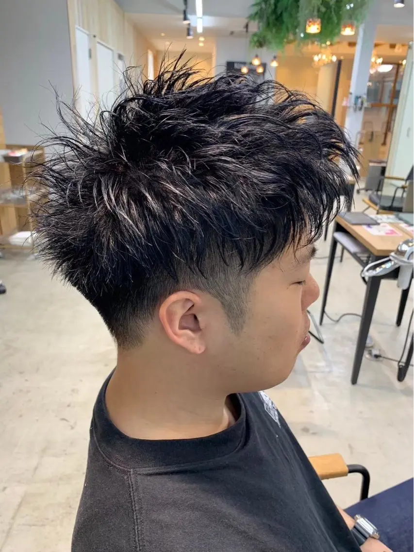 ショート メンズ GRANDEUR 佐塚のヘアスタイル