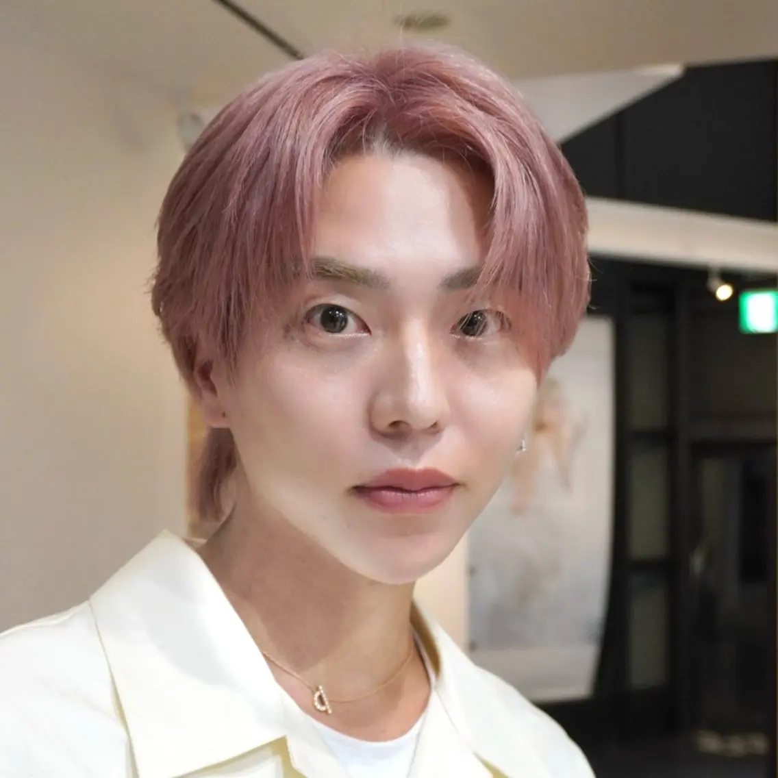 ショート カラー メンズ カット ヘアカラー 岡田大志🇰🇷 中/韓メンズヘアのヘアスタイル