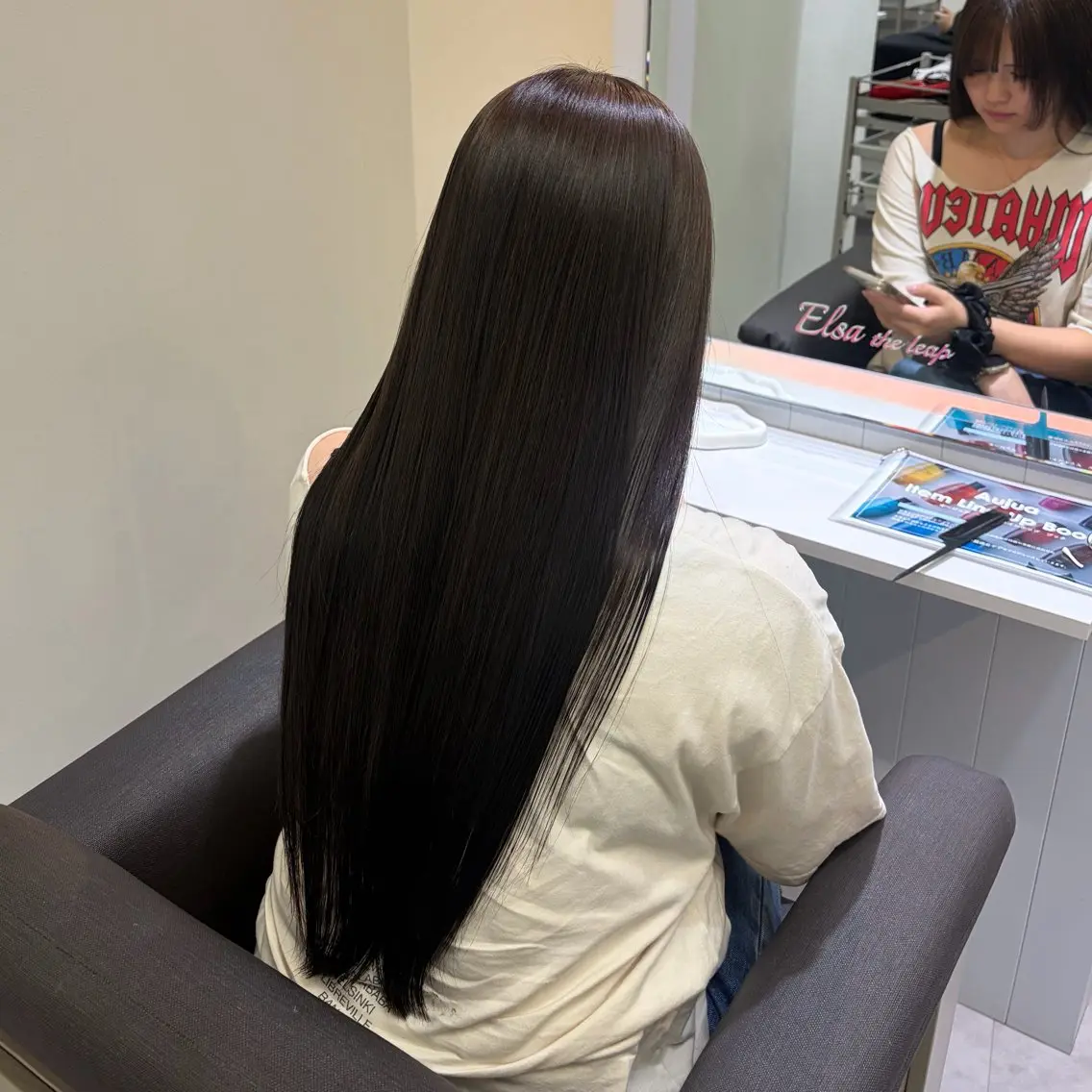 ロング カラー 川田 虹心桜のヘアスタイル