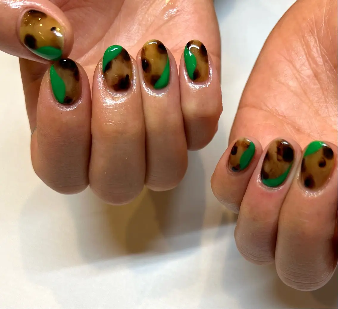 ネイル nailartist lisaのネイルデザイン