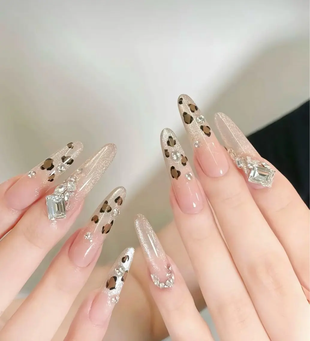 ネイル Horie 雪のネイルデザイン