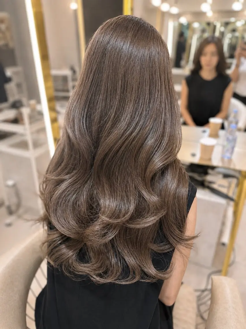 ロング カラー カット ヘアカラー トリートメント Akane レイヤー/艶カラーのヘアスタイル