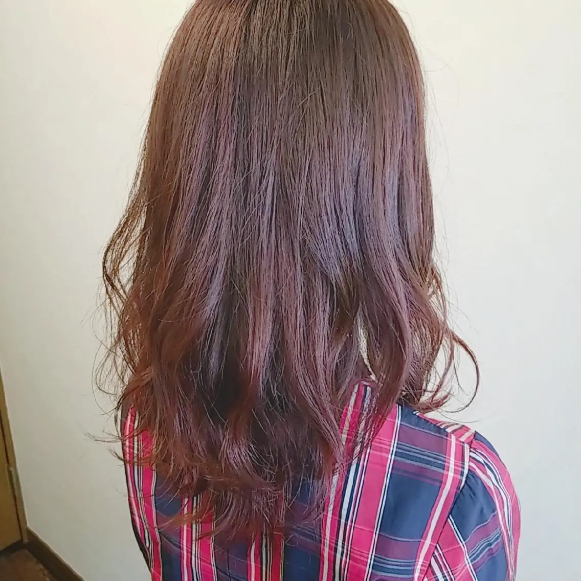セミロング カラー パーマ 伊藤 功士のヘアスタイル