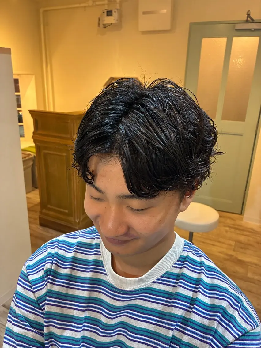 パーマ メンズ 鍋島 くるみのヘアスタイル