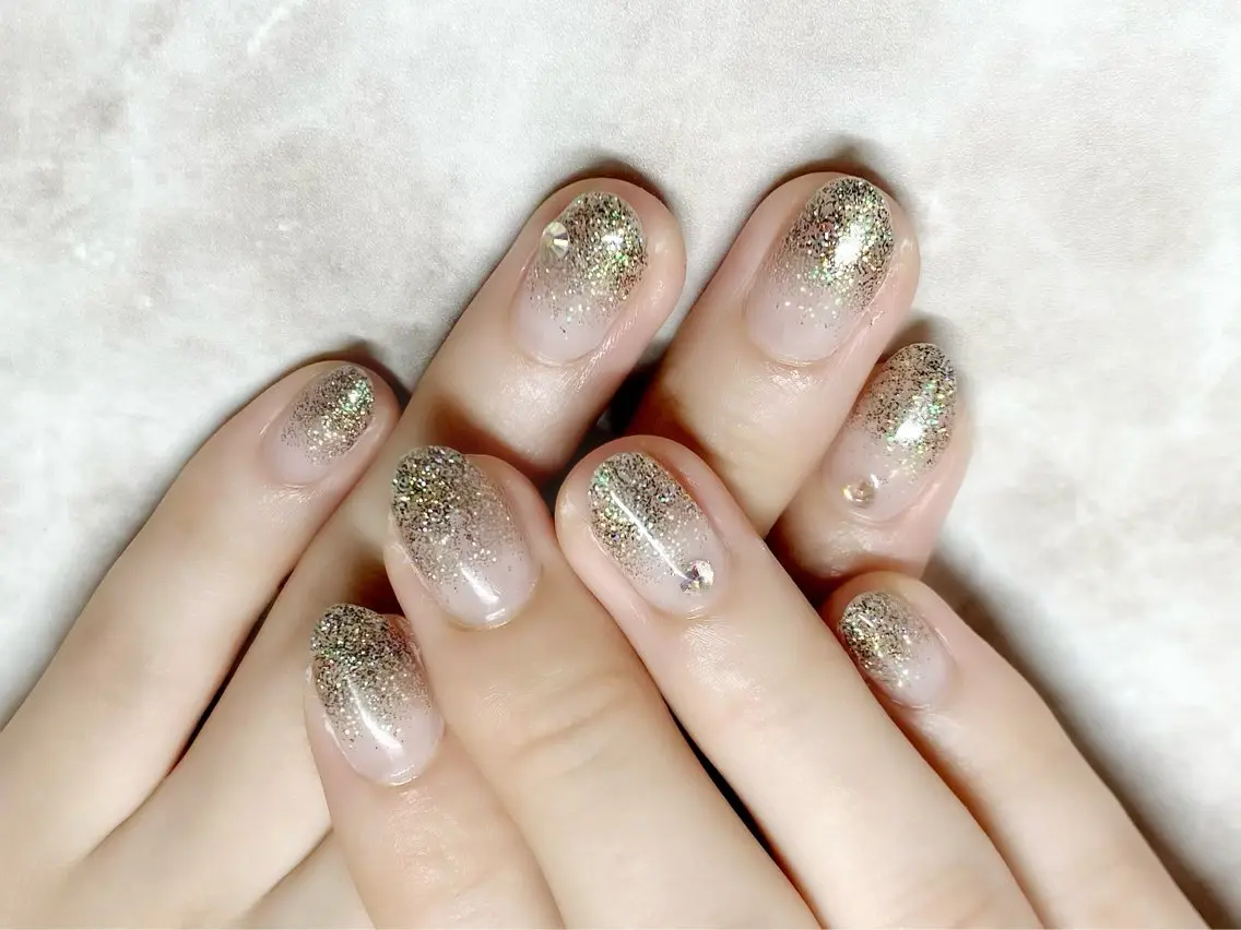 ネイル グラデーション ラメ(グリッター) ラメグラデーション ハンドネイル Orb nail (オーブ ネイル)のネイルデザイン