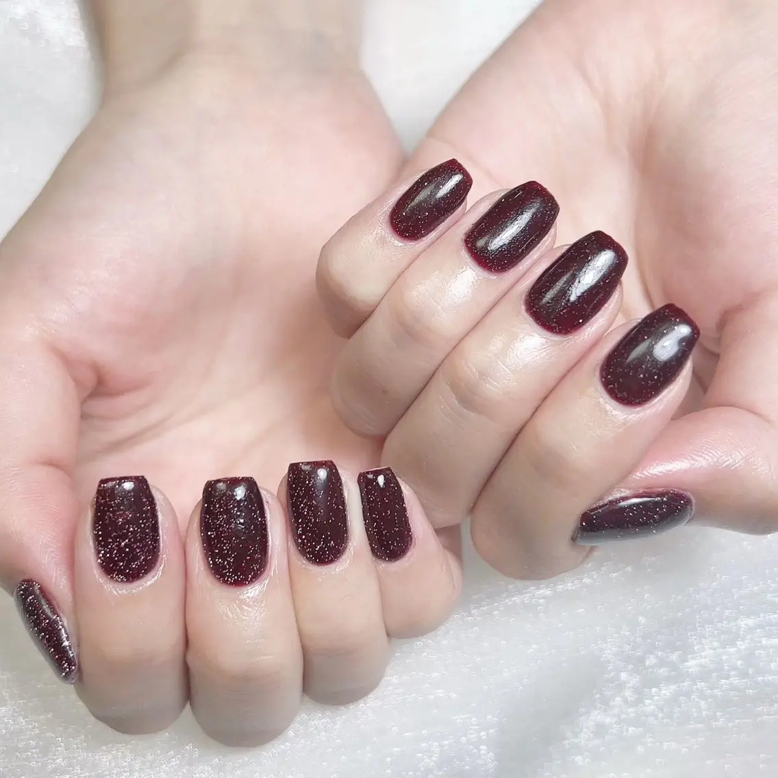 ネイル アートネイル オーロラネイル ガーリー キラキラネイル 韓国ネイル ハンドネイル Nail salon 木にいるのネイルデザイン