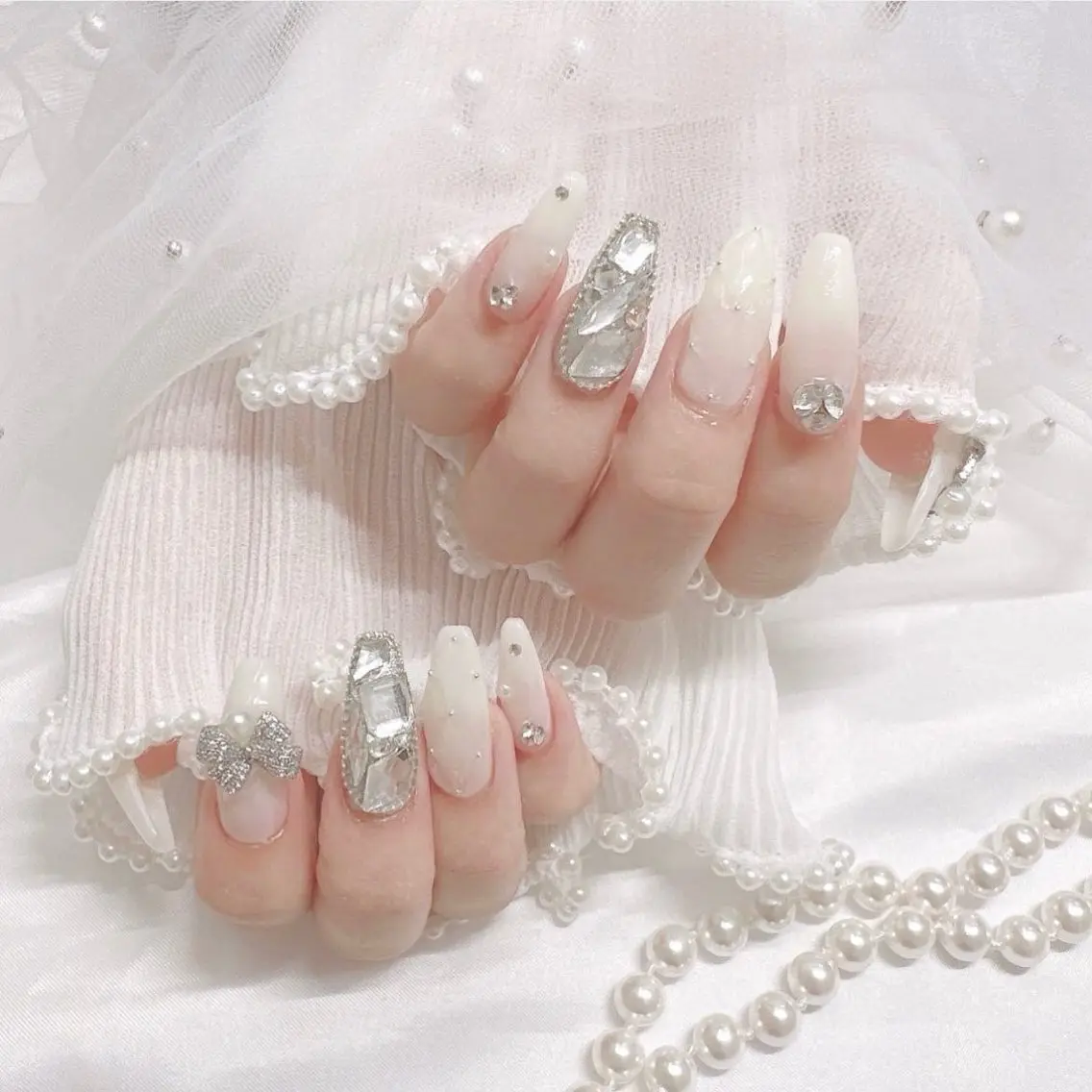 ネイル 韓国ネイル マグネットネイル 持ち込み ハンドネイル Mimi Nail_Royalのネイルデザイン