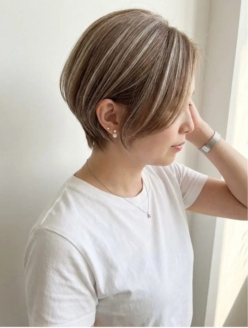 ショート カラー ハイライトカラー ハイライト ショートヘア カット ヘアカラー ショートカット×メ ンズ特化‪✂︎‬長妻のヘアスタイル