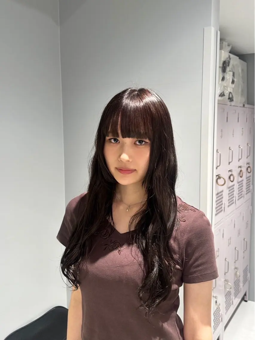 ロング ヘアカラー 髪質改善、艶髪カラー 縮毛矯正特化のヘアスタイル