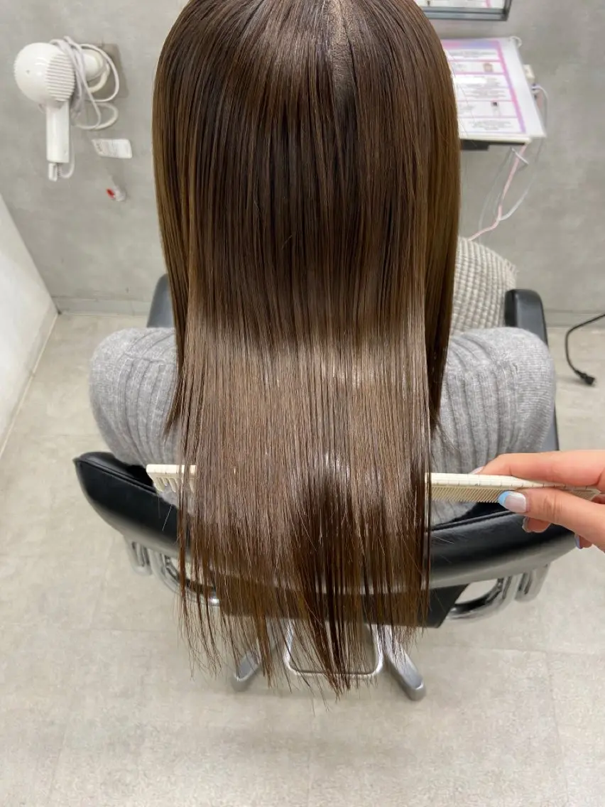 🪽学生限定クーポン🪽縮毛矯正+カラー+りんご幹細胞トリートメントの写真