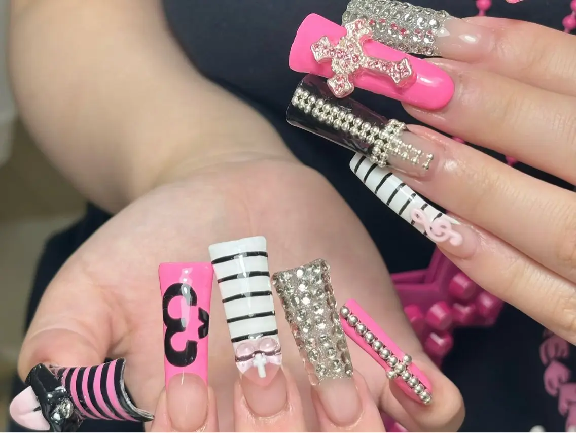 ネイル フレンチネイル ジェルネイル 韓国ネイル マグネットネイル ニュアンスネイル ハンドネイル Sully Nail Labのネイルデザイン